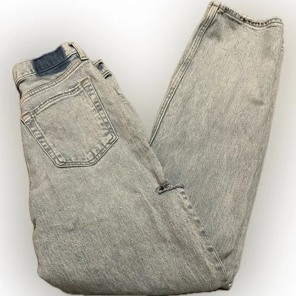 Abercrombie & Fitch Dad High Rise Jeans - Picture 3 of 9
